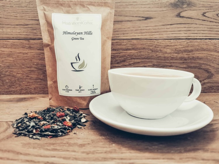 Herbata zielona smakowa Himalayan Hills z filiżanką