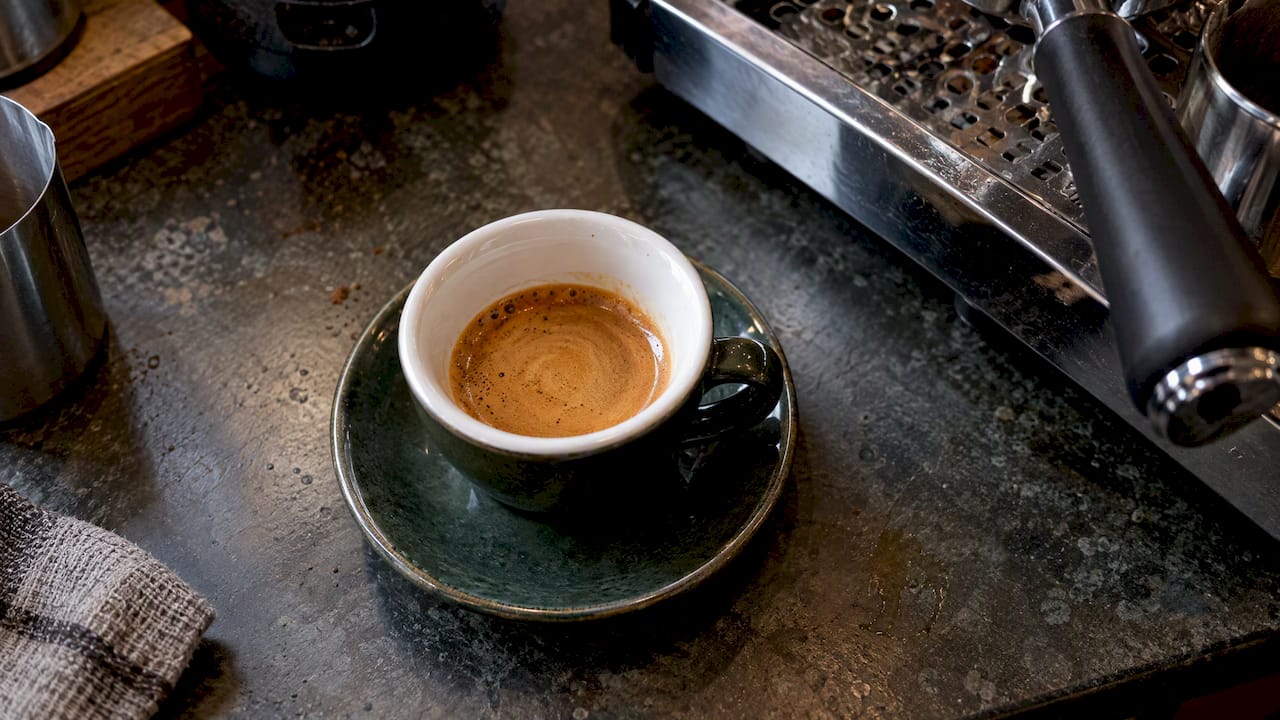 Brak cremy na espresso? Przyczyny i sprawdzone rozwiązania
